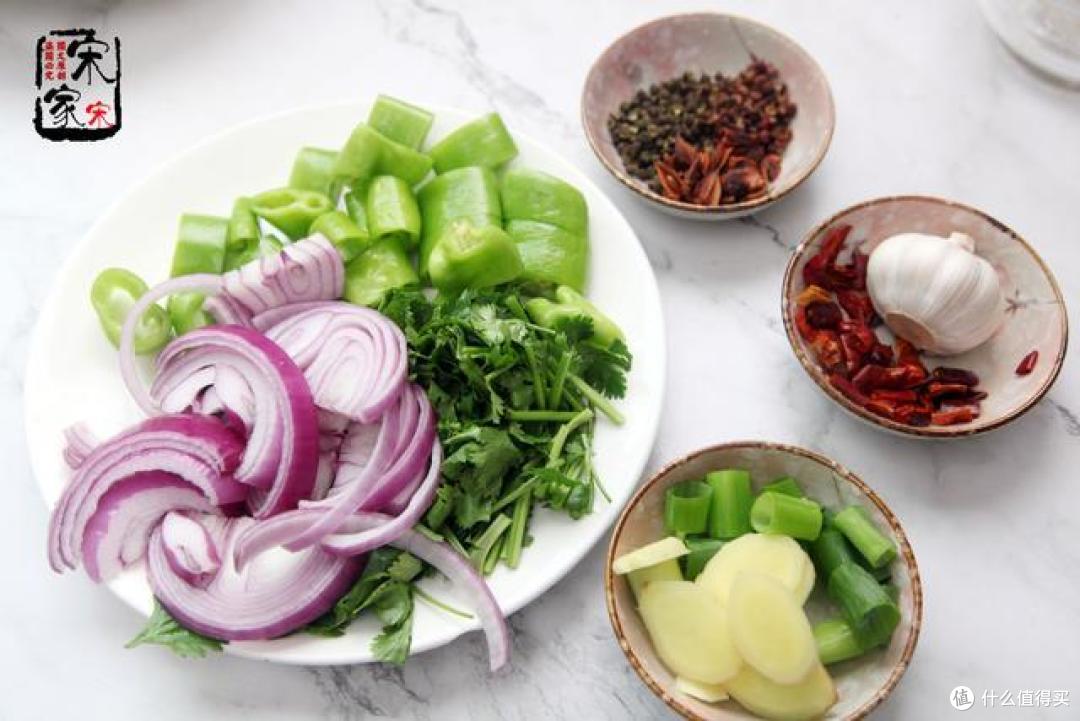 鸡肉这吃法,软烂又入味,全家吃,一次得炖上3斤才过瘾