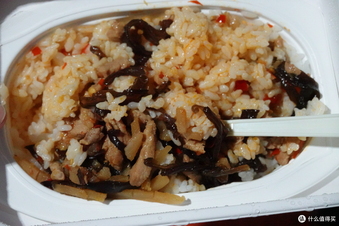 吃完8款自热米饭,发现某宝9.9包邮吊打海底捞!