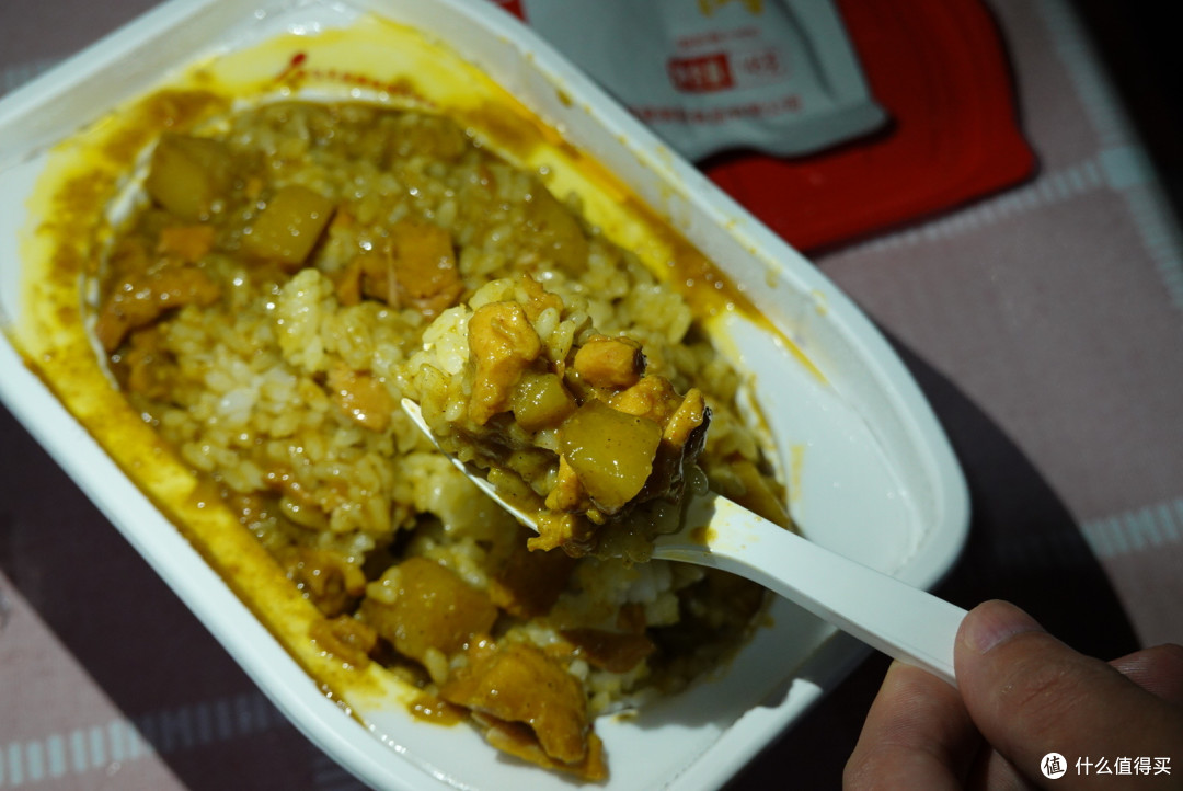 吃完8款自热米饭,发现某宝9.9包邮吊打海底捞!