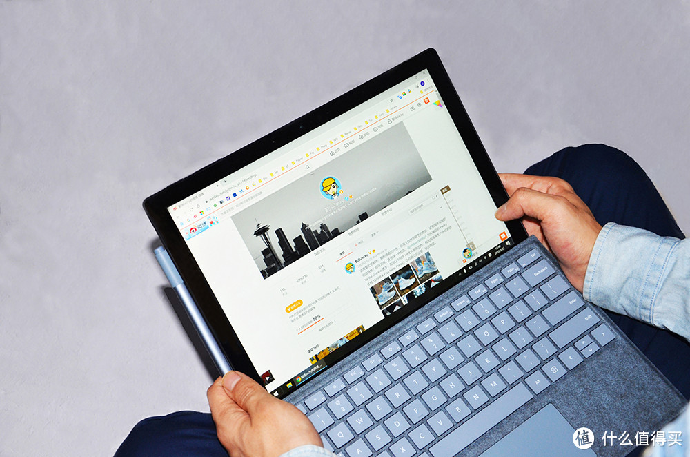 ​行摄伴侣，劲爽润滑般享受：Microsoft Surface Pro 7 二合一平板笔记本电脑