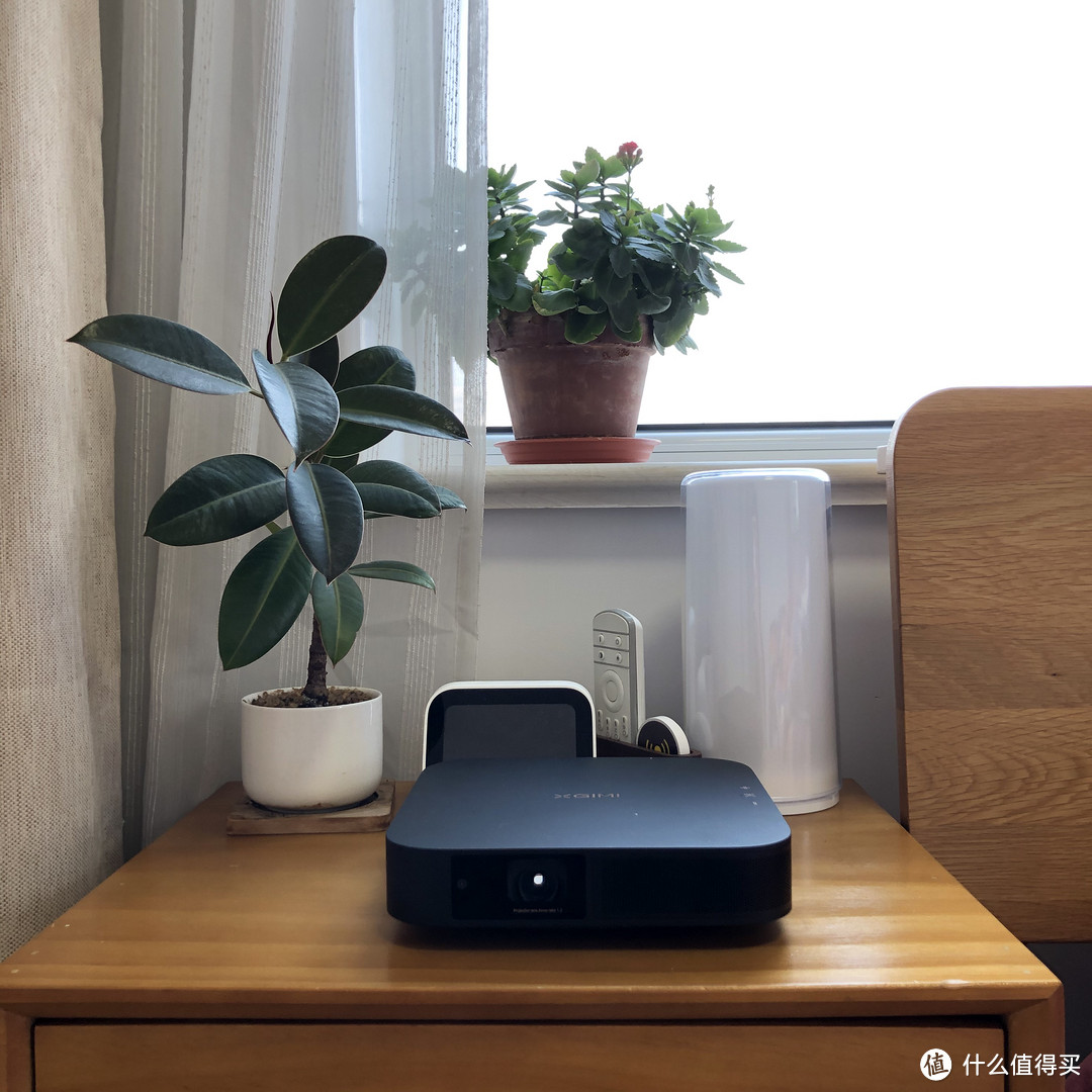 3000元不到的家用投影仪好用吗?——新一代极米Z6X开箱测评