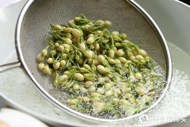 吃了这道菜,口气清新如沐春风,原来加了一种花