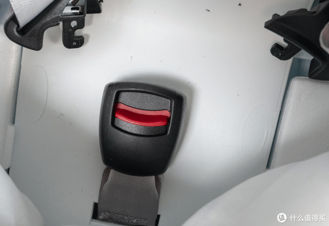 座驾升级，随车装备也要升级—猫头鹰卢娜安全座椅晒单&评测