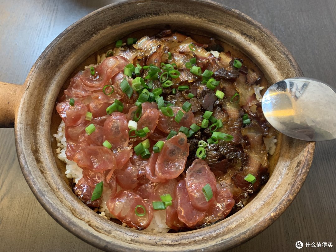 简单操作：在家也可以做出不输饭店的腊味煲仔饭