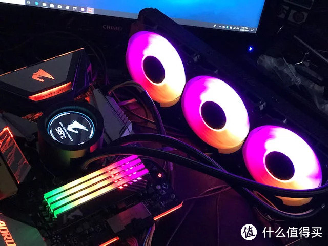 技嘉 AORUS  LIQUID COOLER 360一体式水冷开箱初体验