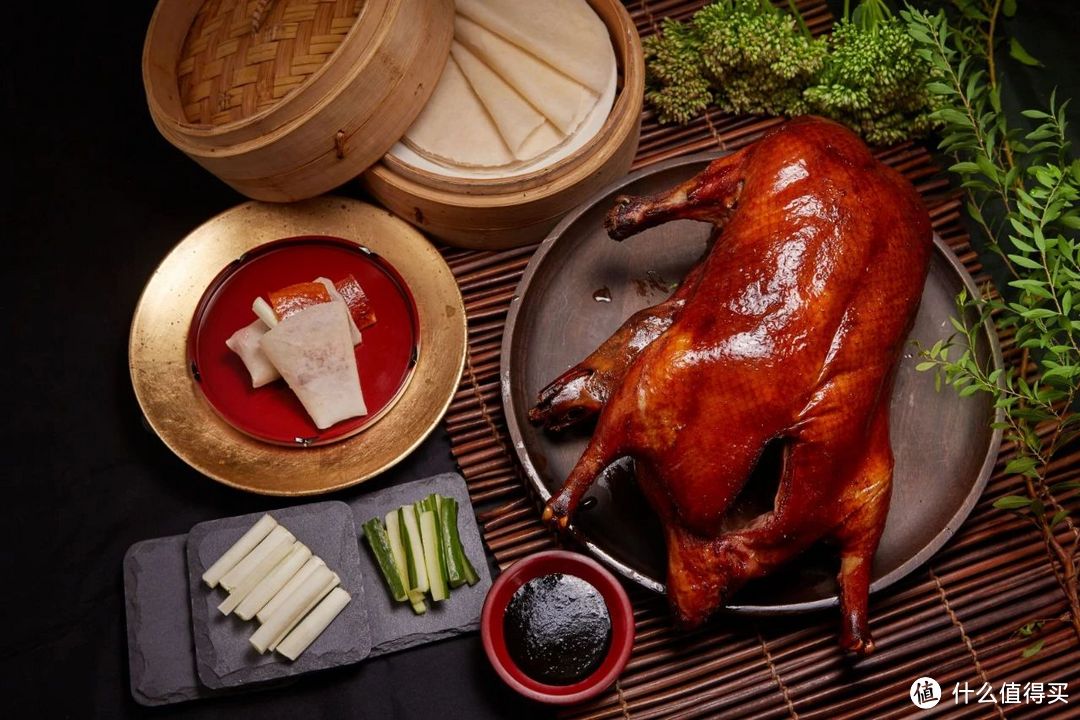 法证先锋里用黑皮诺配北京烤鸭是个经典谬误