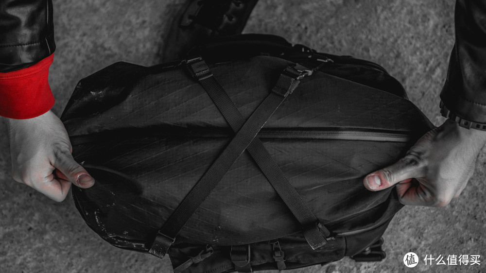 骚包的常规操作——CODEOFBELL X-PAK – Sling Pack (L)