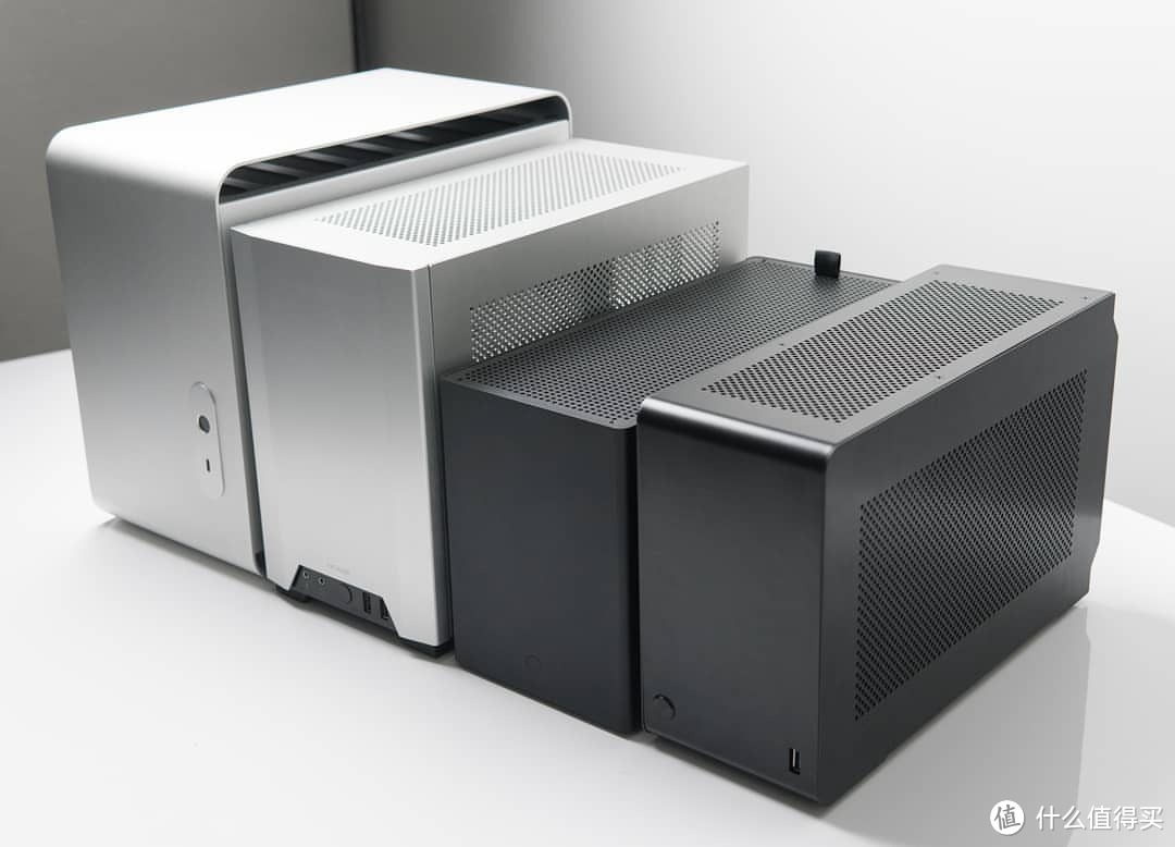 【开箱】唯一大厂A4结构ITX机箱，性能和艺术的完美融合