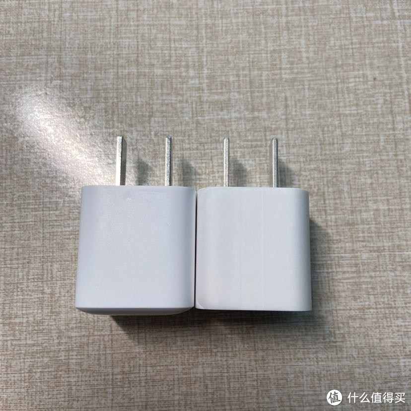 Anker3代拉车线+Nano18w快充套装：小巧精致又可独当一面