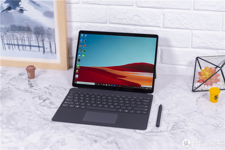 微软Surface Pro X测评：为什么说这是一款具有未来感的笔记本？