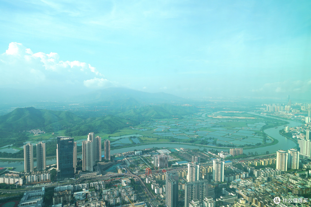 会当凌绝顶，一览众山小：深圳瑞吉酒店