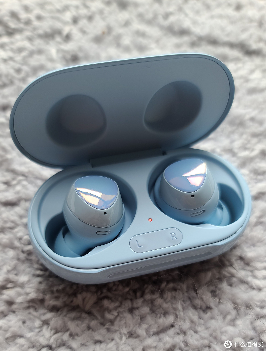 三星Galaxy Buds+ 浮氧兰 开箱 外观对比索尼wf1000xm3