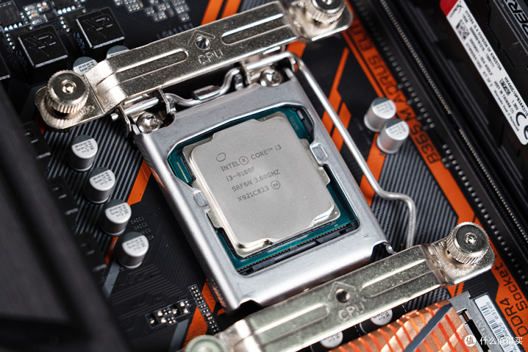 “高性能”独显的山寨整机还要玩几年：3200G VS 9100F+GT710