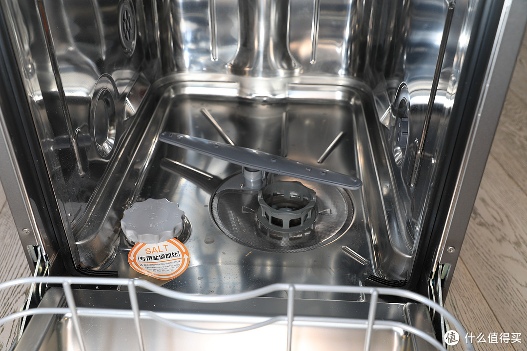 “蜗居”升级成“复式楼”--海尔S10 8套plus嵌入式洗碗机体验