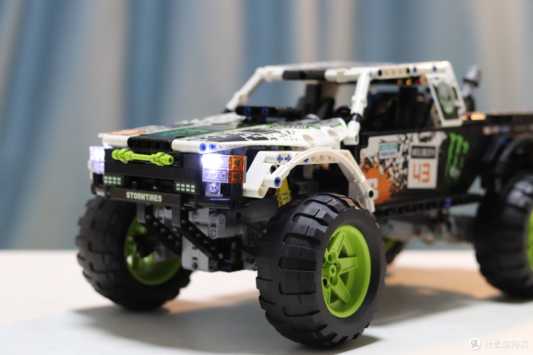 兼具高性价比与高可玩性的baja赛车-信宇xq1211魔爪越野车评测