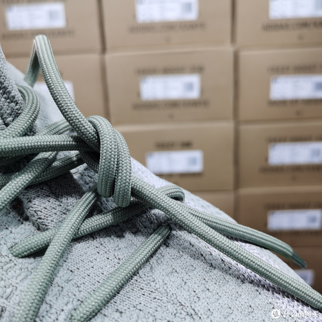 Adidas Yeezy 350 V2 Desert Sage 侧透满天星开箱测评真假对比