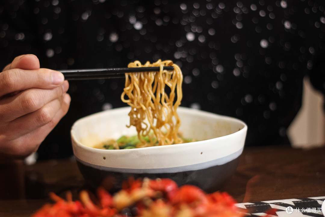 低过老罗,信良记小龙虾首吃,是夏天的味道!