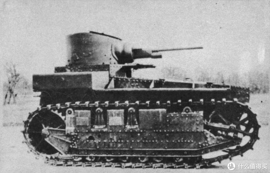 1927年研制的T1E2型坦克