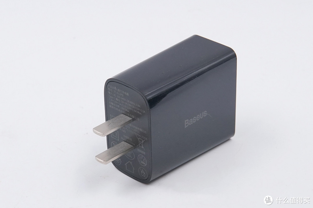 拆解报告：Baseus倍思18W USB PD快充充电器TC-012PD