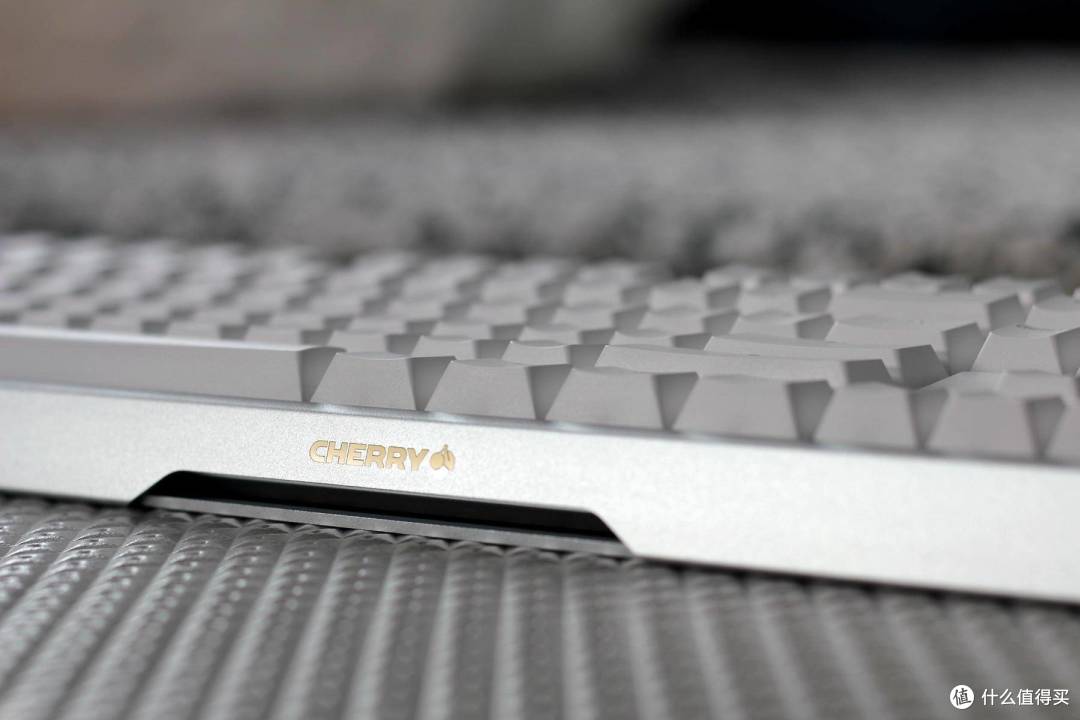 适合主流用户的“全能型”104键机械键盘 - Cherry MX Board 3.0S评测报告