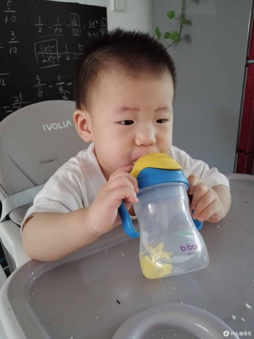我是笑笑,请忽略我凌乱的餐桌