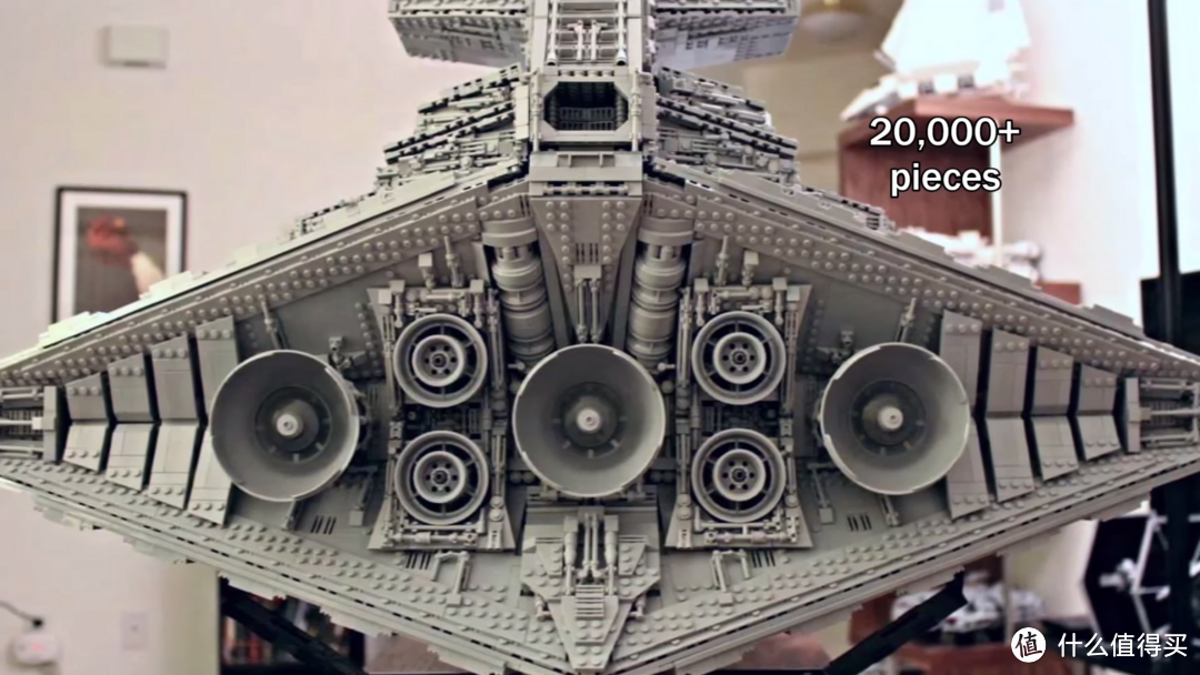 国外乐高玩家自制的巨型星球大战帝国级歼星舰舰队！超强内部细节完整而丰富！