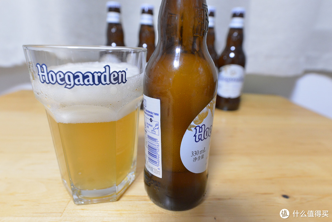 每日小酌一杯，果香馥郁的精酿啤酒—Hoegaarden White 福佳白啤酒