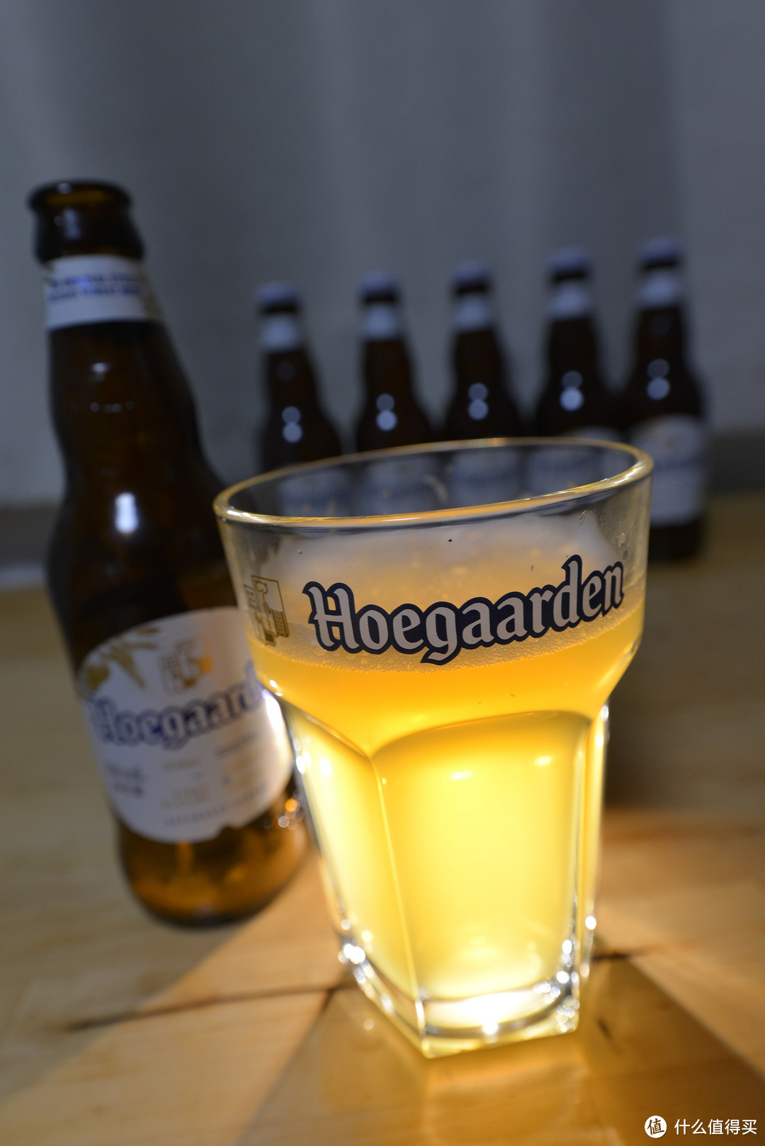 每日小酌一杯，果香馥郁的精酿啤酒—Hoegaarden White 福佳白啤酒