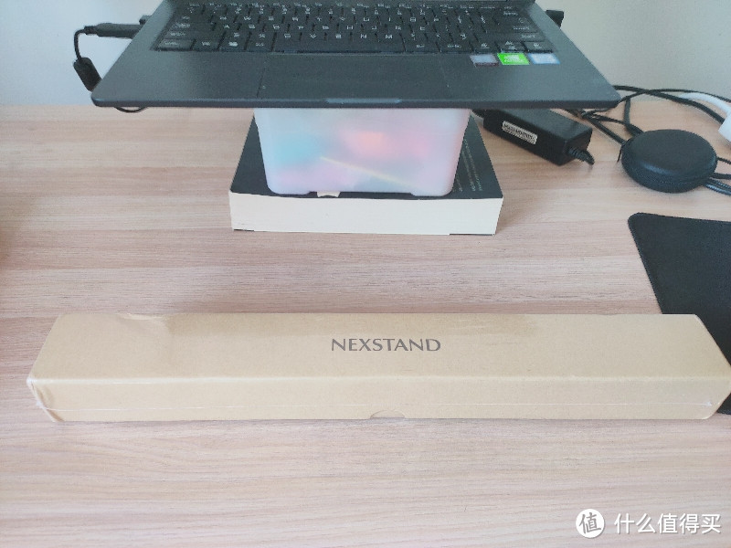 终于找到合适的笔记本支架——NEXSTAND支架试一下