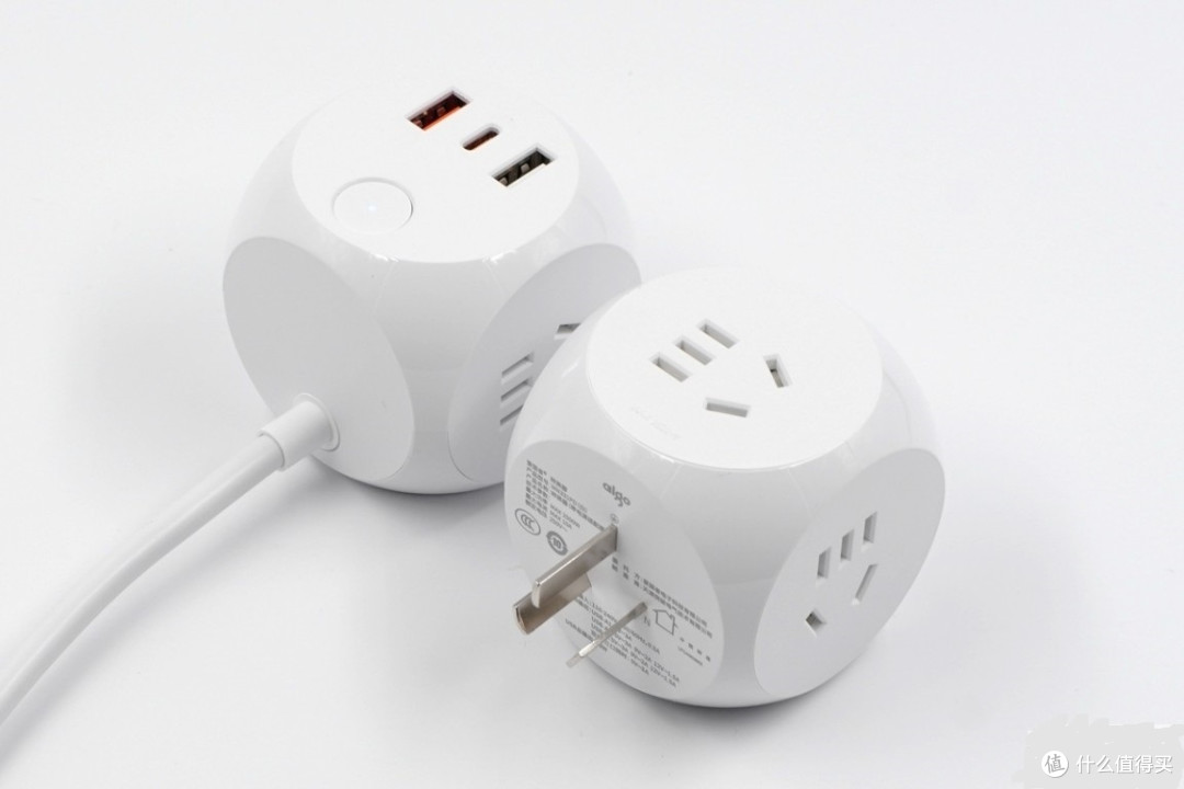 拆解报告:aigo 2A1C 18W PD快充魔方插座M0331PD(有线版)