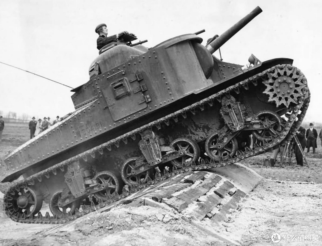 M3中型坦克原型车，由伊利诺伊州岩石岛兵工厂(Rock Island Arsenal)制造(也是该厂制造的唯一一辆M3中型坦克)。特征为最上方的车长指挥塔仅在右侧有一个观察窗。1941年，阿伯丁武器试验场