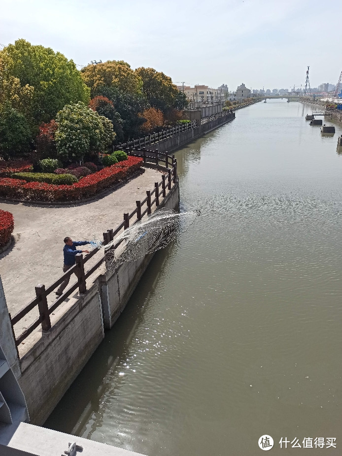 黄浦江河道里面撒网捕鱼（撒鱼网）全记录鱼网撒网手抛网傻瓜渔网捕鱼网捕鱼