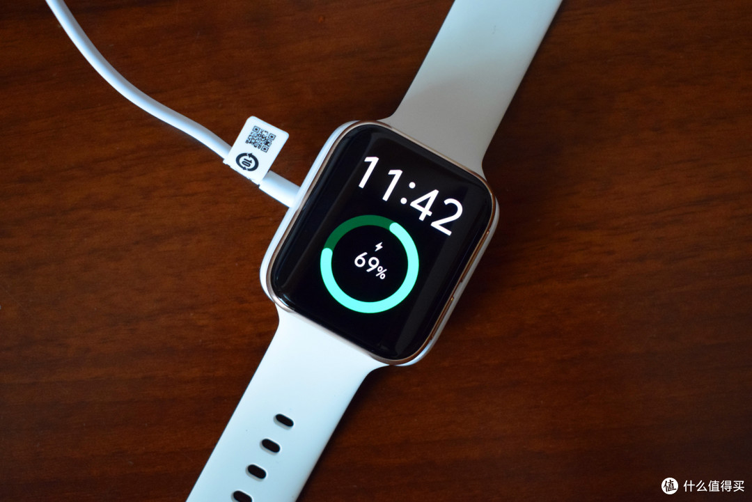曲面首秀、瑕瑜互见—OPPO Watch