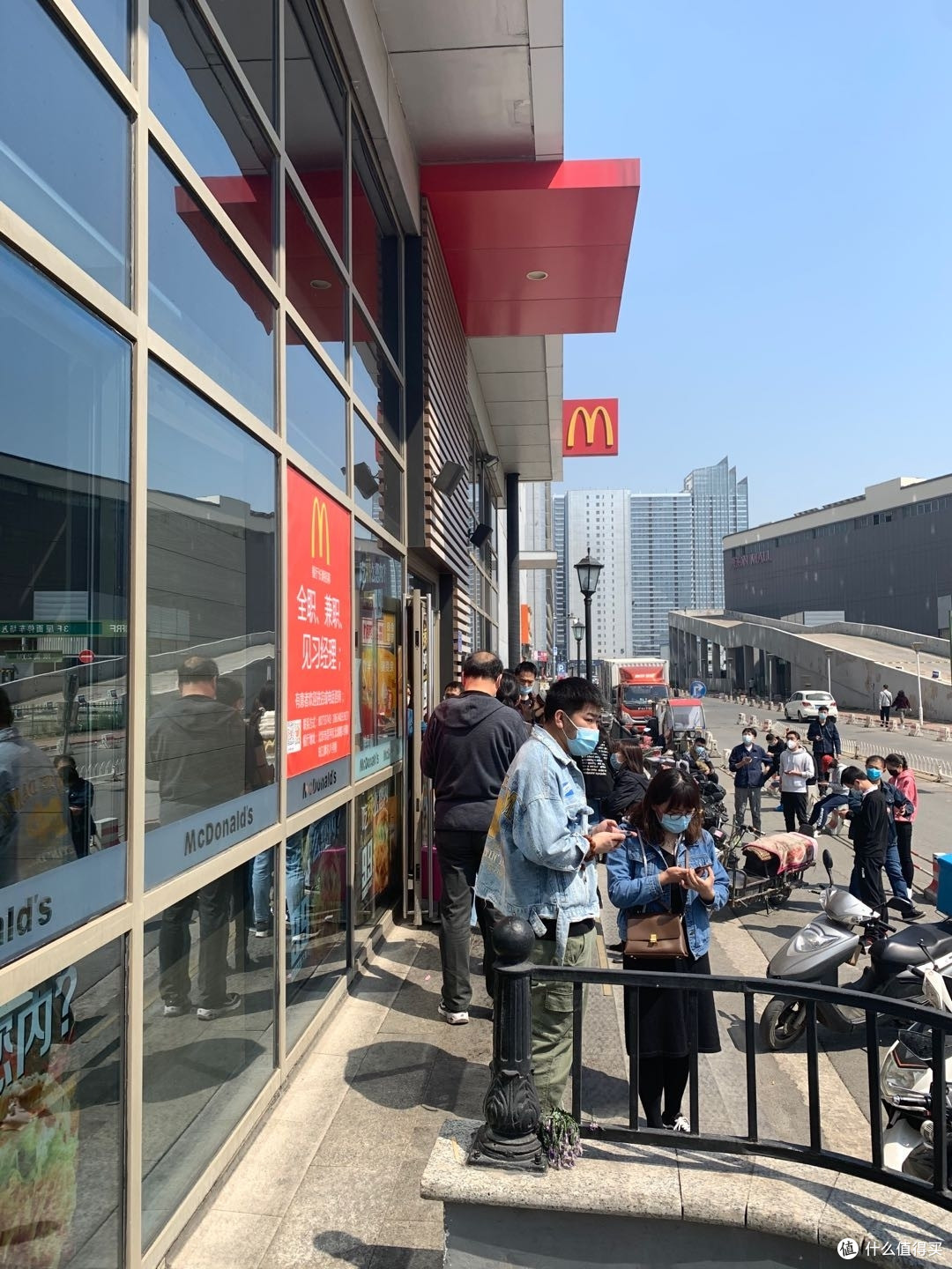 金拱门的一波营销抢了头筹