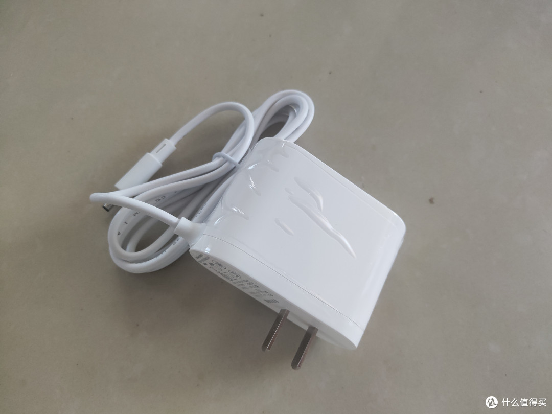 须眉——小巧的消毒器
