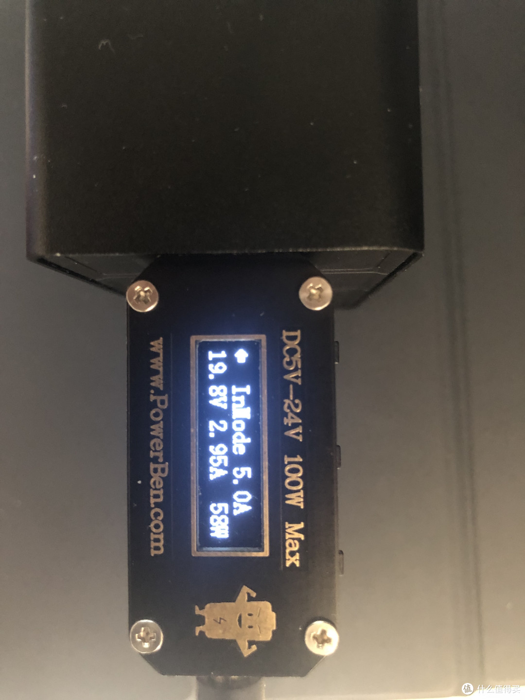 可调电源设定20V 3A