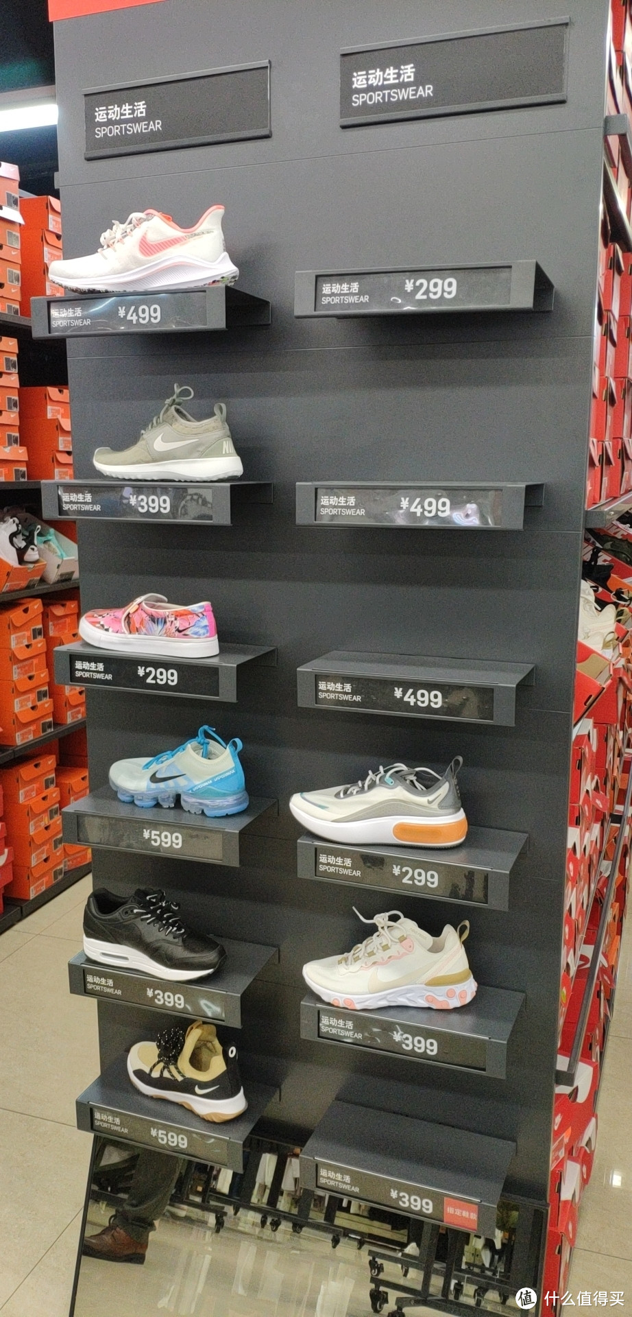 Nike折扣店6折大优惠