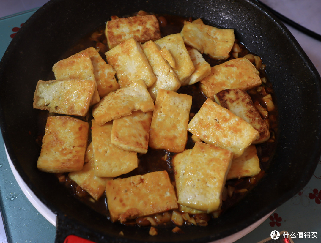 豆腐这样做，比锅包肉还好吃，酸甜开胃，外酥里嫩，端上桌抢着吃