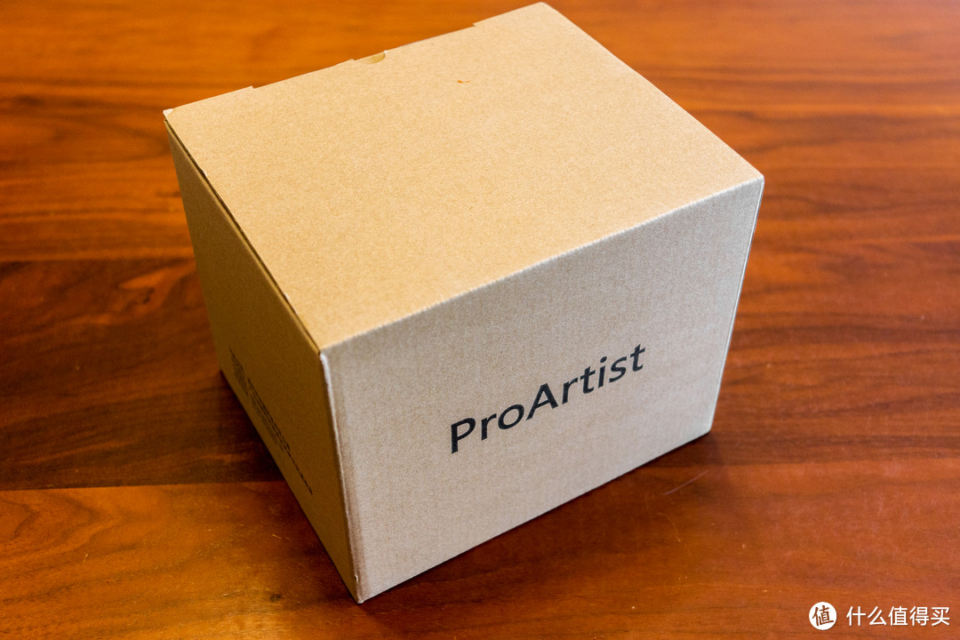 打开之后，ProArtist的外包装