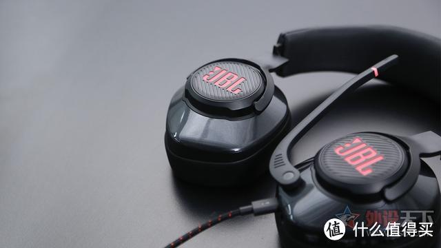 JBL QUANTUM 400游戏耳机评测：定位精准