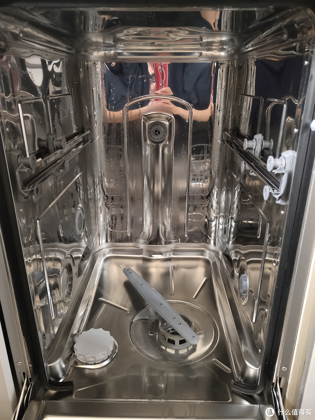 完美匹配中式厨房高度---海尔（Haier） S10黄金嵌入式洗碗机测评报告