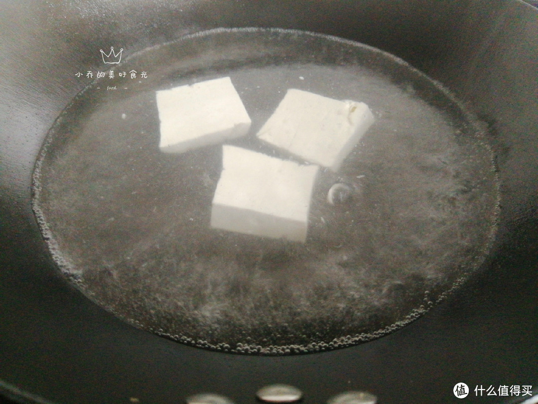 天气转热,路边这“野草”带回家,拌一拌就好吃,鲜香可口能清热