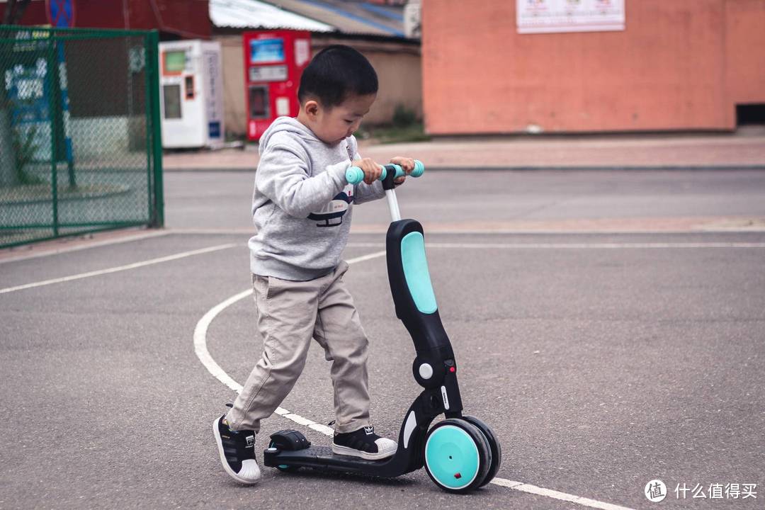 Bebehoo变形童车，承包孩子的童年
