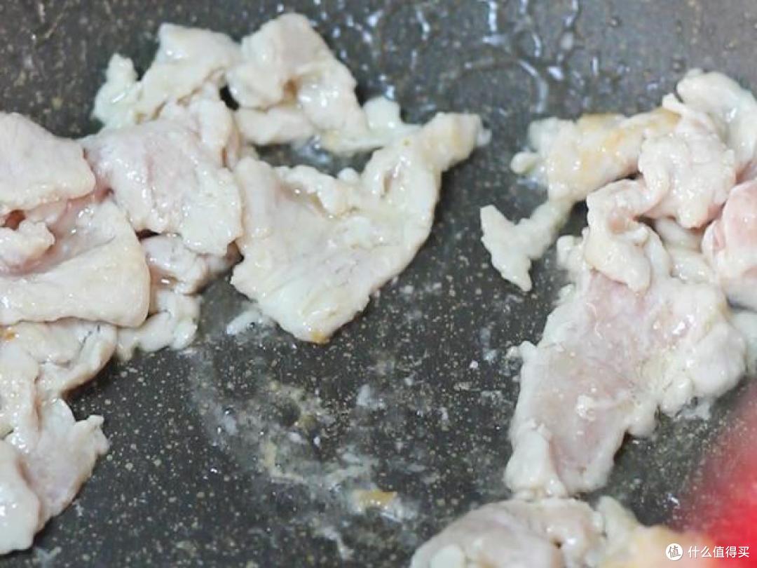 葱爆里脊这样做真好吃,又香又嫩,酱汁浓郁非常下饭