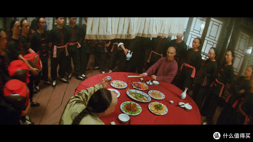 黄飞鸿单人赴宴,三笑楼,又是三笑楼,偌大的京城看来只有这么一个馆子