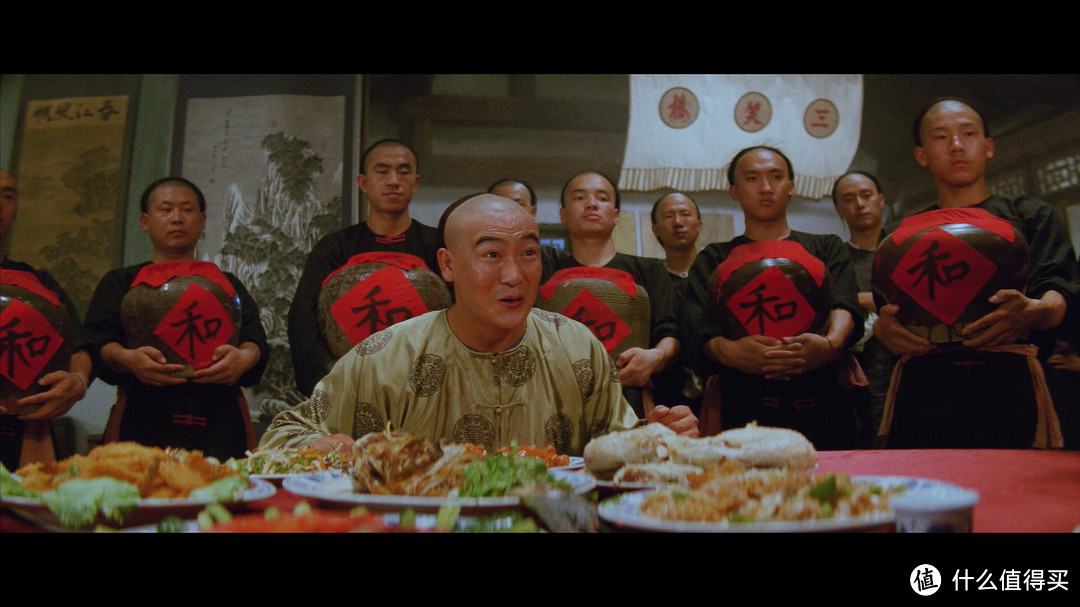 黄飞鸿单人赴宴,三笑楼,又是三笑楼,偌大的京城看来只有这么一个馆子