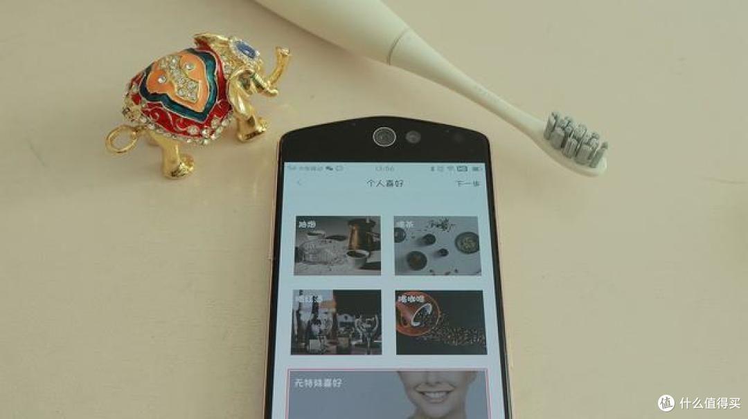 牙刷真有黑科技?电动牙刷带彩色触屏钱花的到底值还是不值