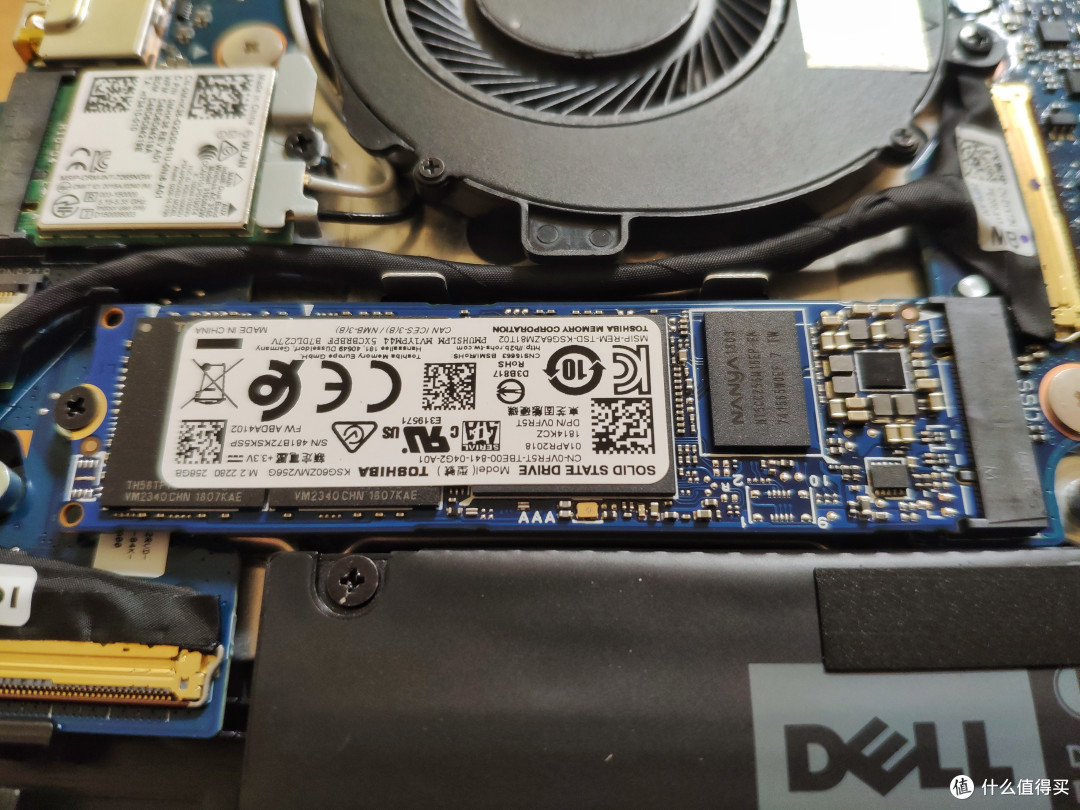 疫情期间一次海淘带来的升级——Dell Vostro 成就 5000拆机与升级小记