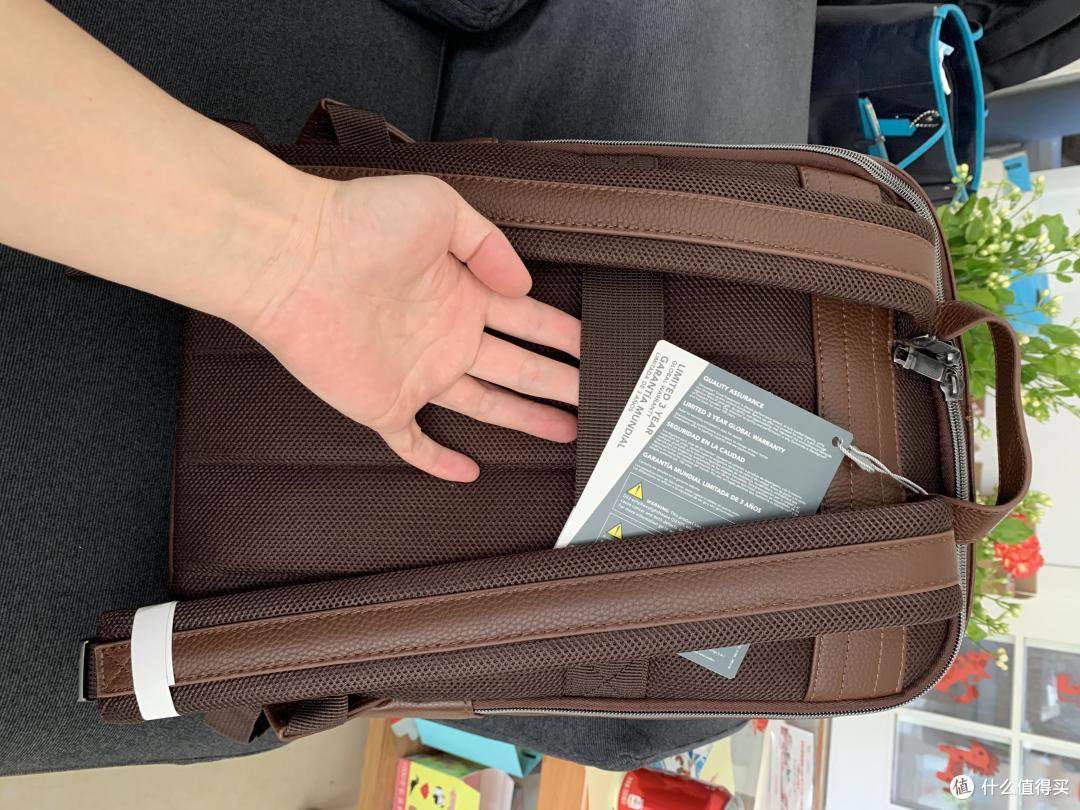 值友专车:复活节上车Samsonite新秀丽Leather Slim真皮双肩包开箱