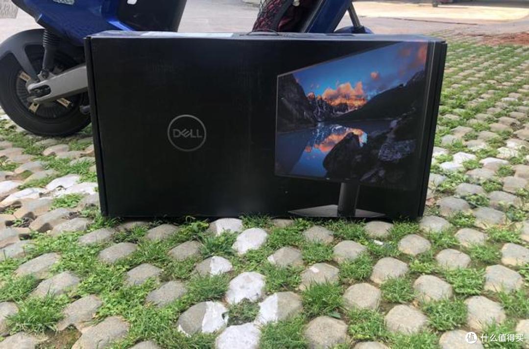 入手DELL戴尔U2720Q(购买与测试安装调试)